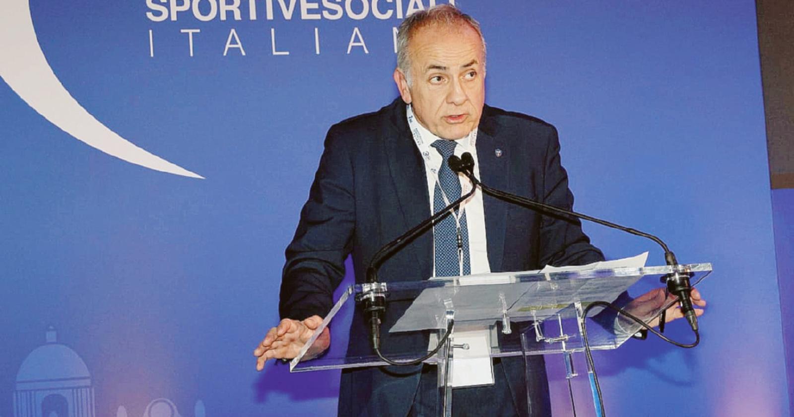 “Lo sport di base sia gratuito”