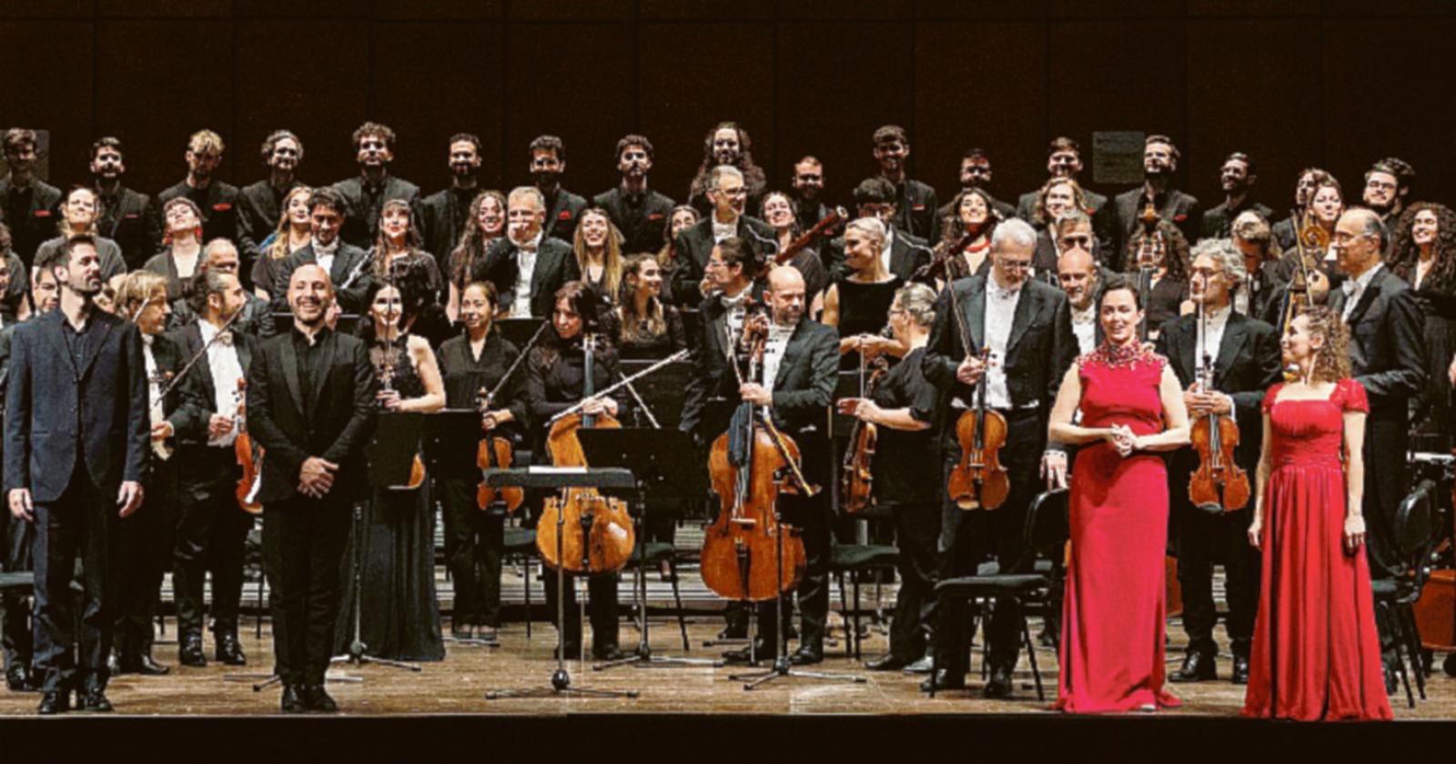 Der Messias, applausi al Sociale