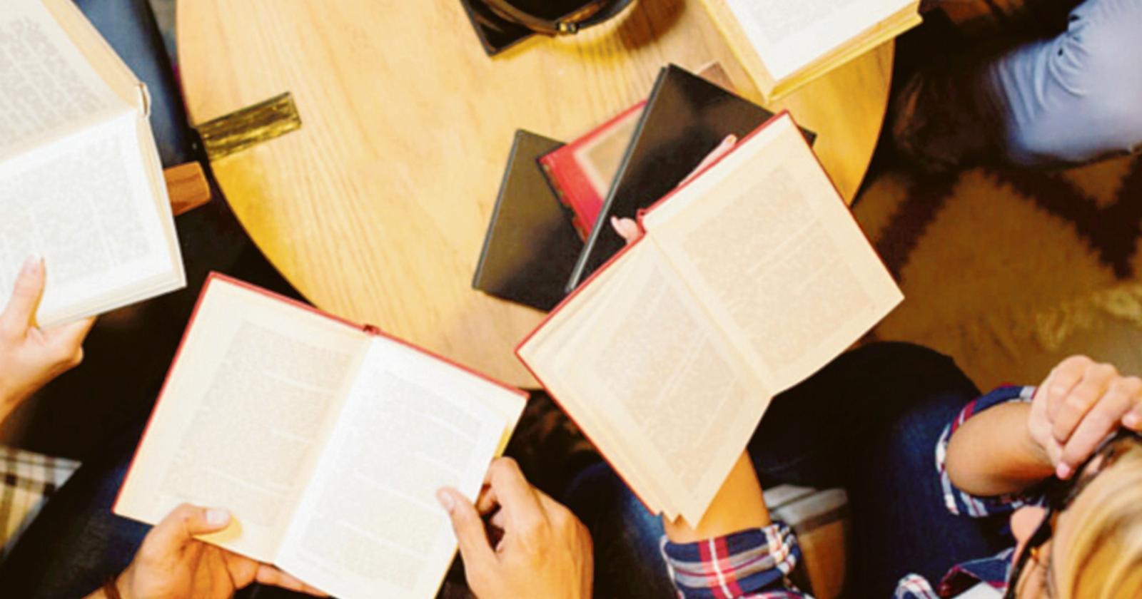 12 romanzi per parlare di letteratura