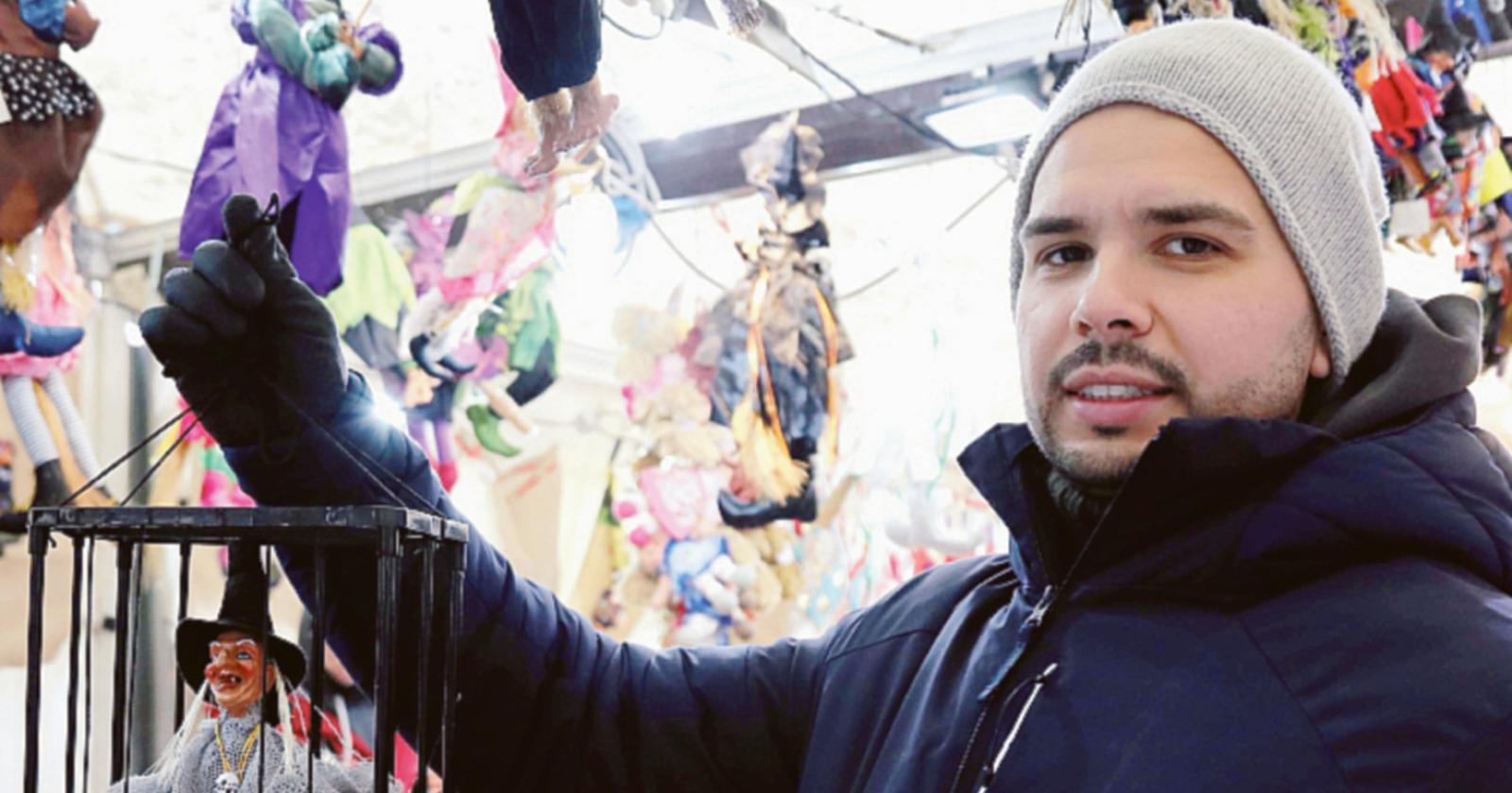 In piazza ci sono gi&agrave; le &ldquo;calze&rdquo;