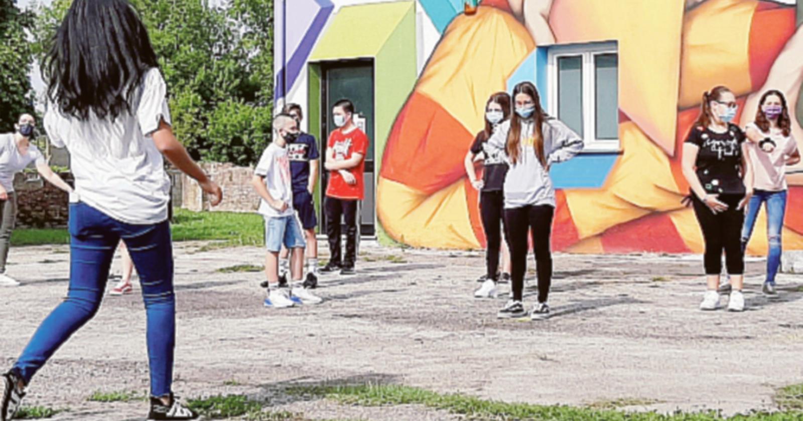 Formazione del personale, attivit&agrave; sospese