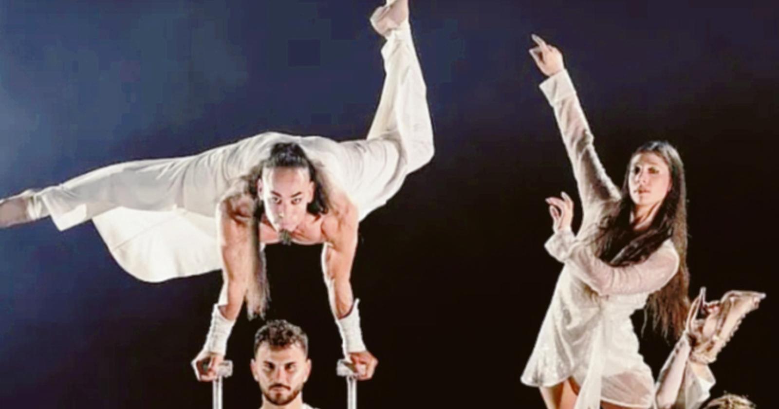 In bilico tra danza e circo
