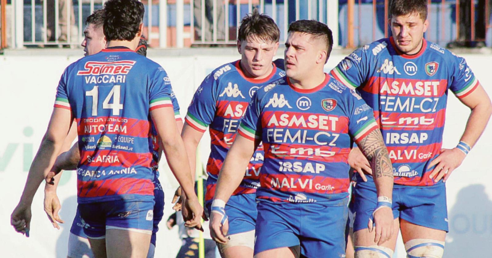 Parecchi dietro alla lavagna