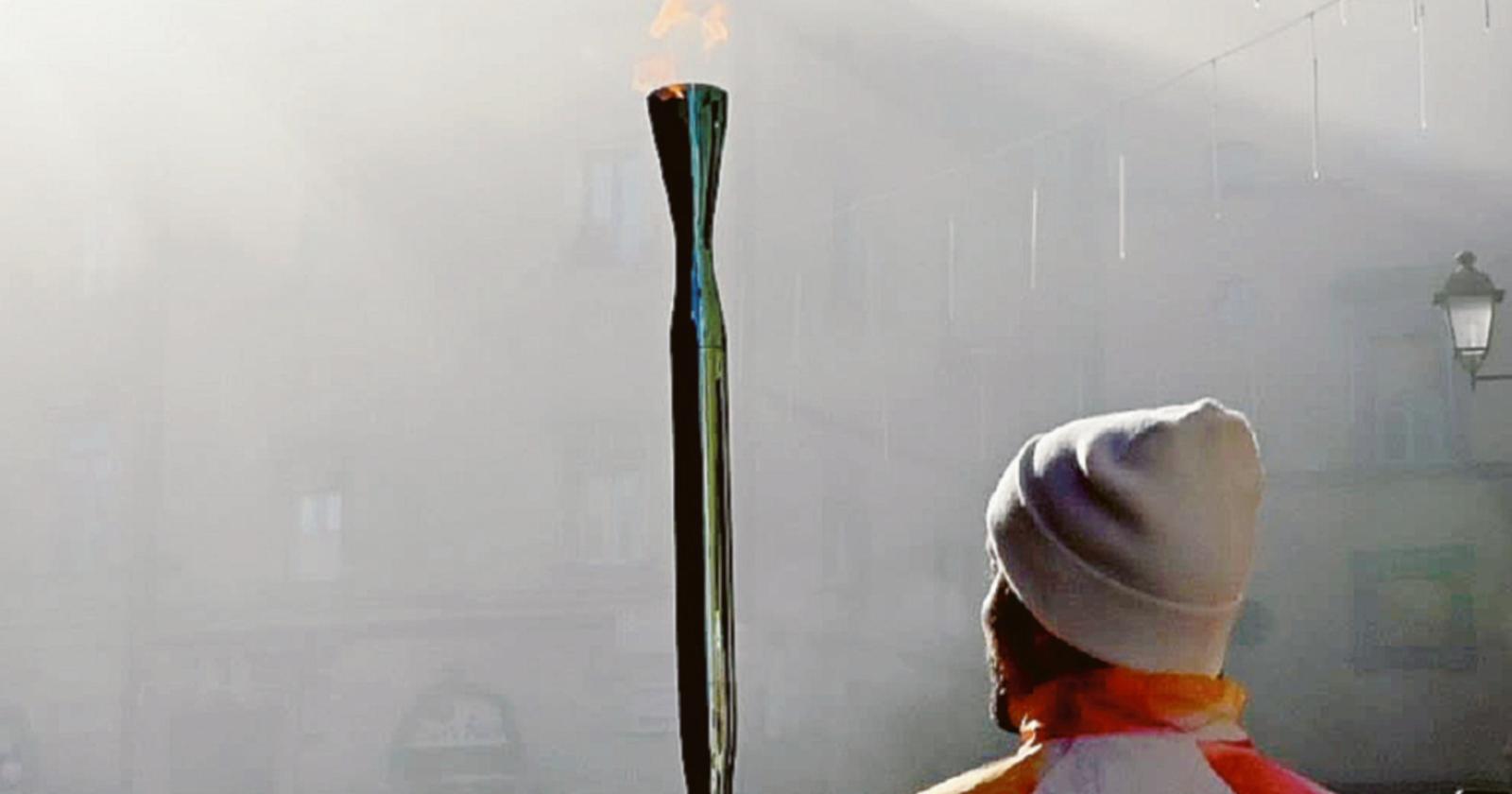 Arriva la fiamma: festa e strade chiuse