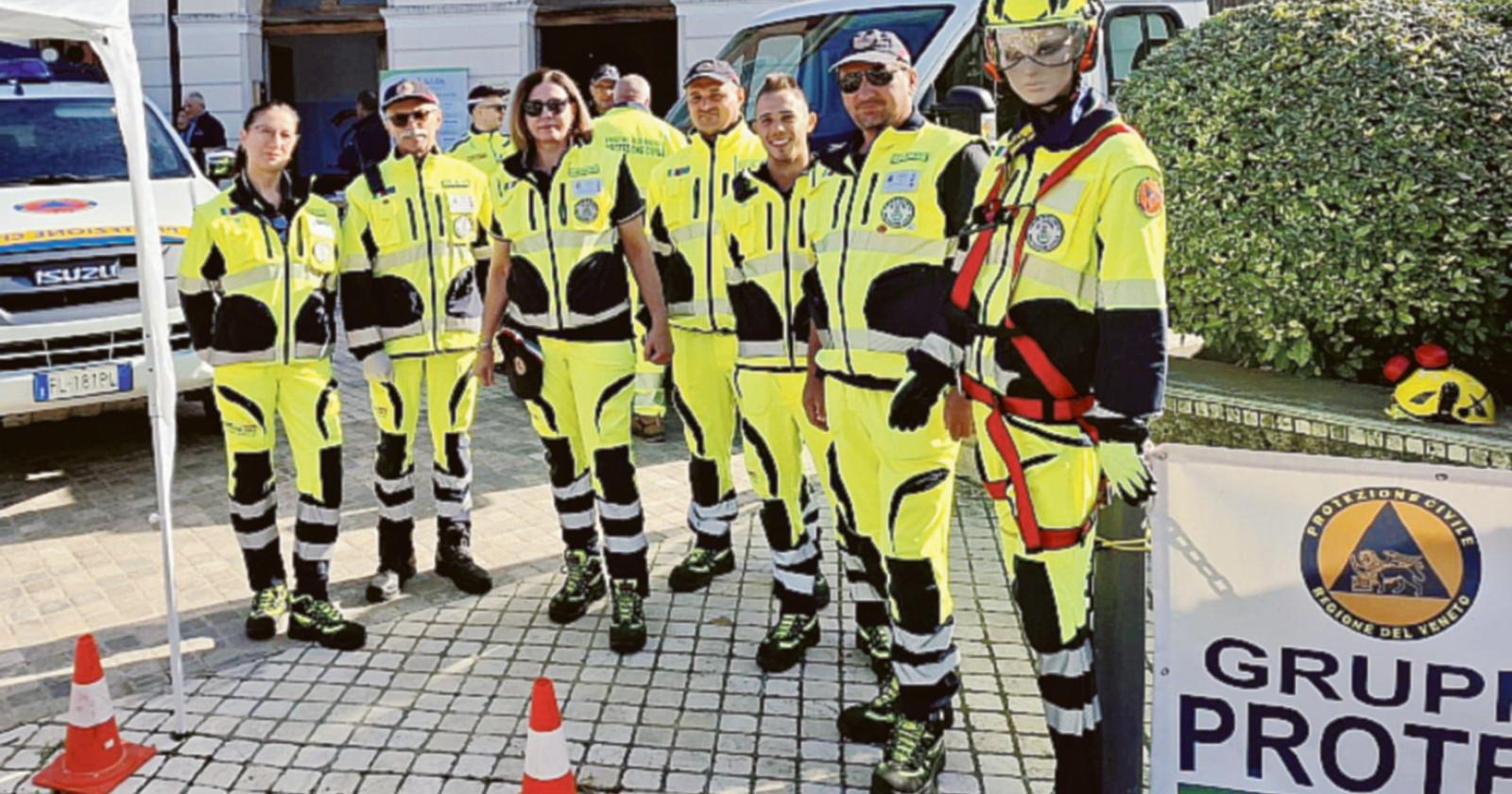 Parte la caccia ai volontari