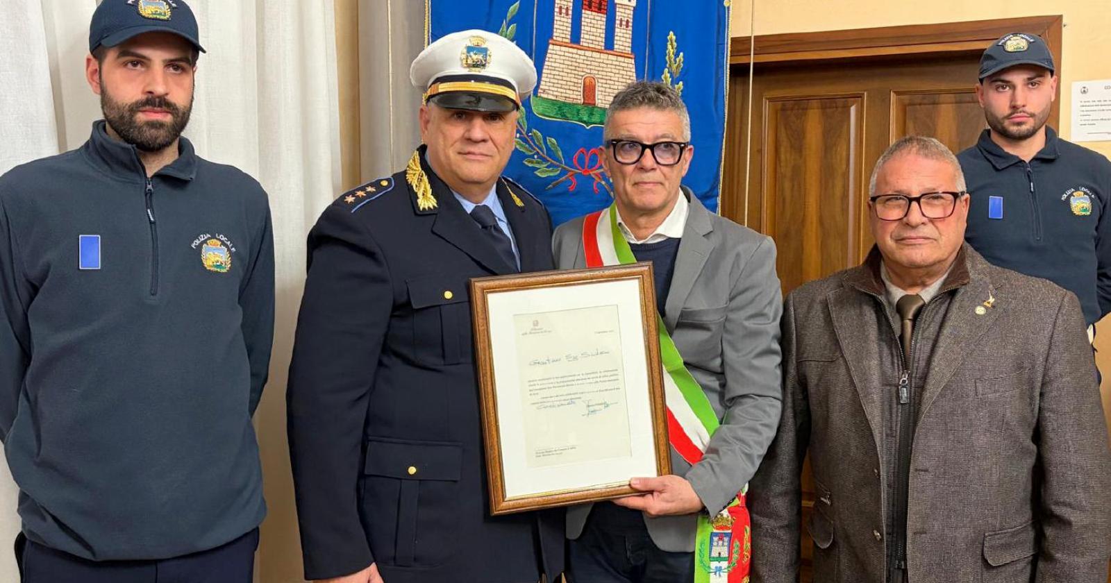 Encomio al comandante