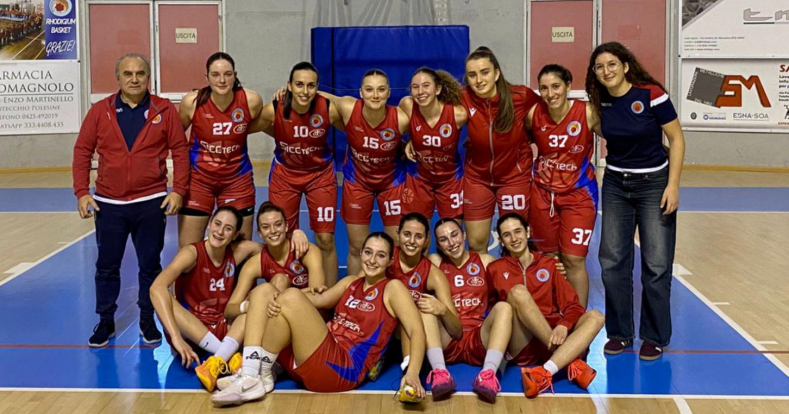 Le rossobl&ugrave; trionfano in c-Horus