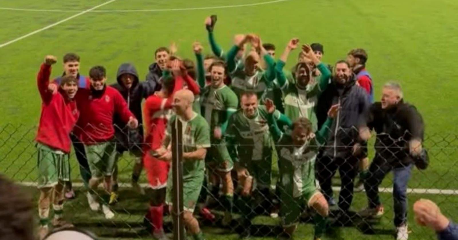 Ca&rsquo; Emo, tris secco e semifinale