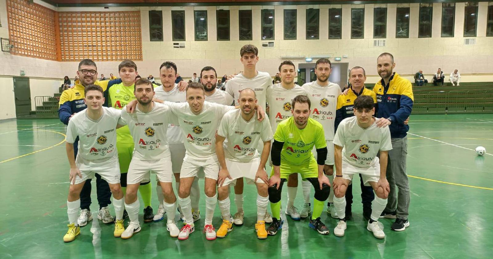 L&rsquo;Adriauto fermata dai tanti pali