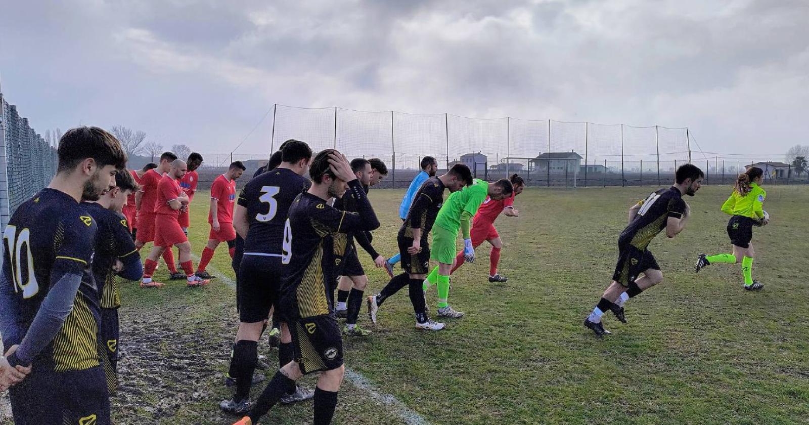 E&rsquo; bagarre in zona playoff