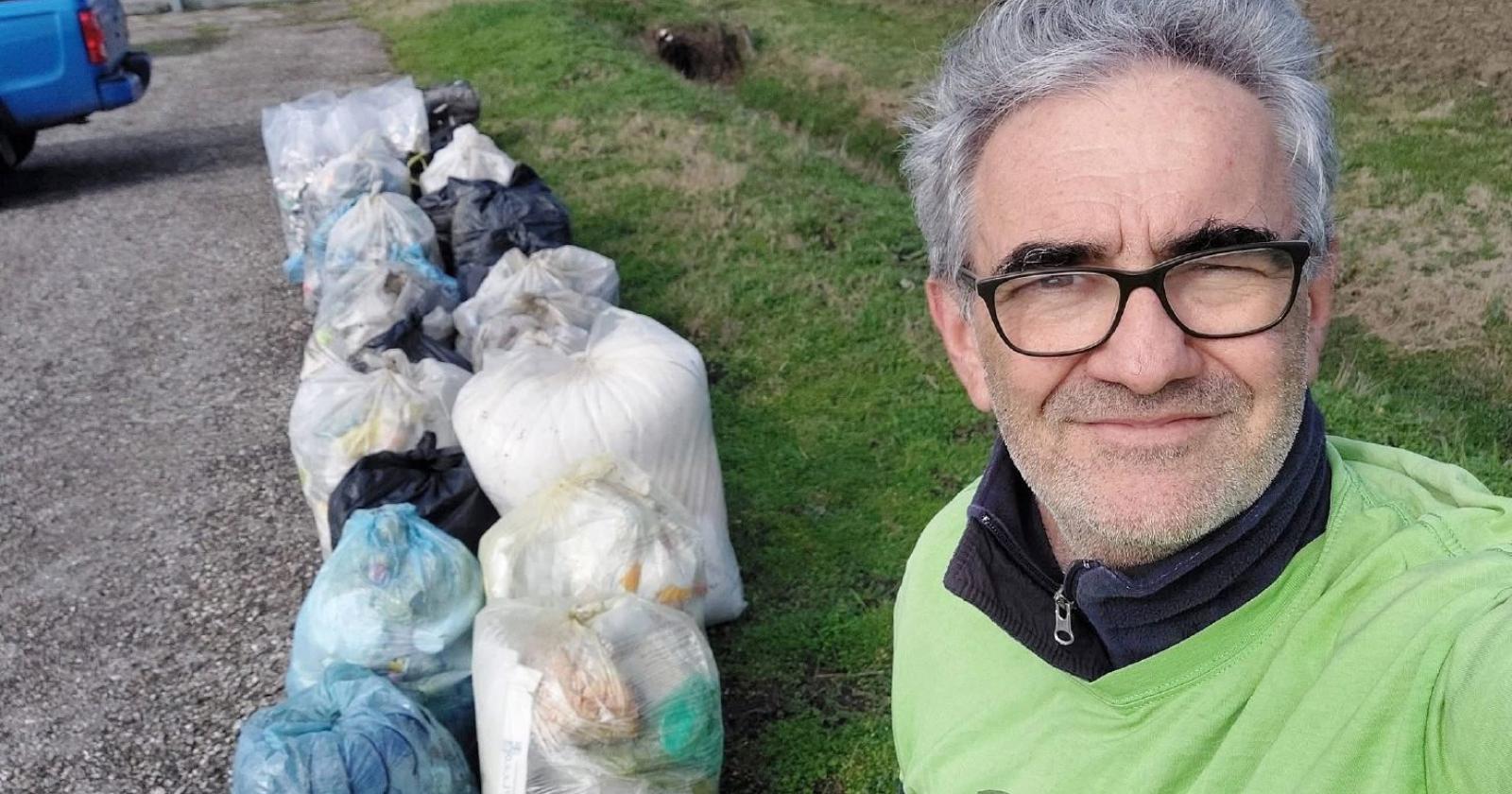 La strada ripulita dai rifiuti