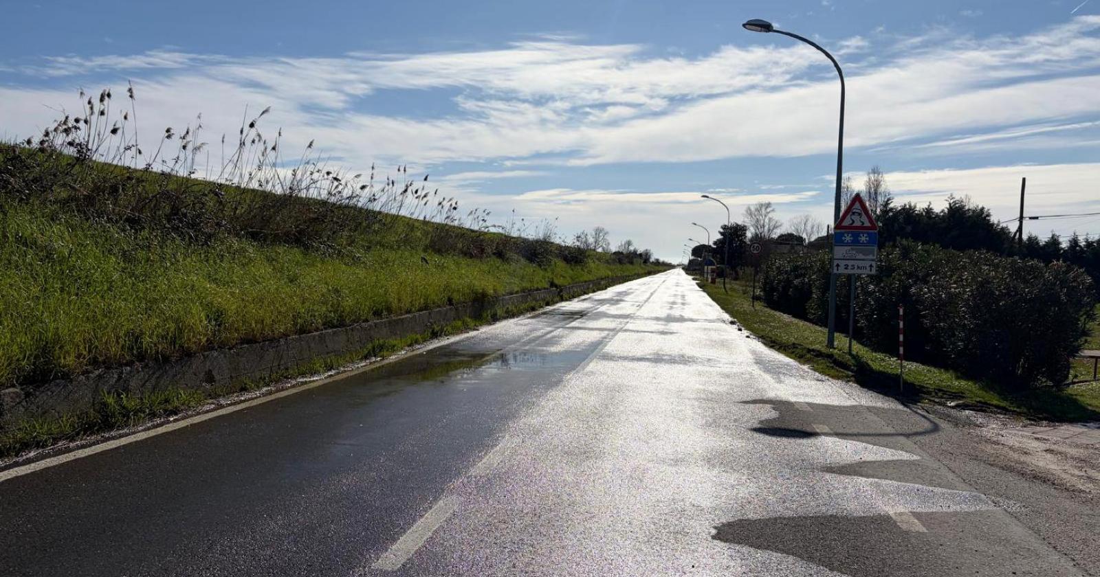 Il Po filtra e allaga le strade