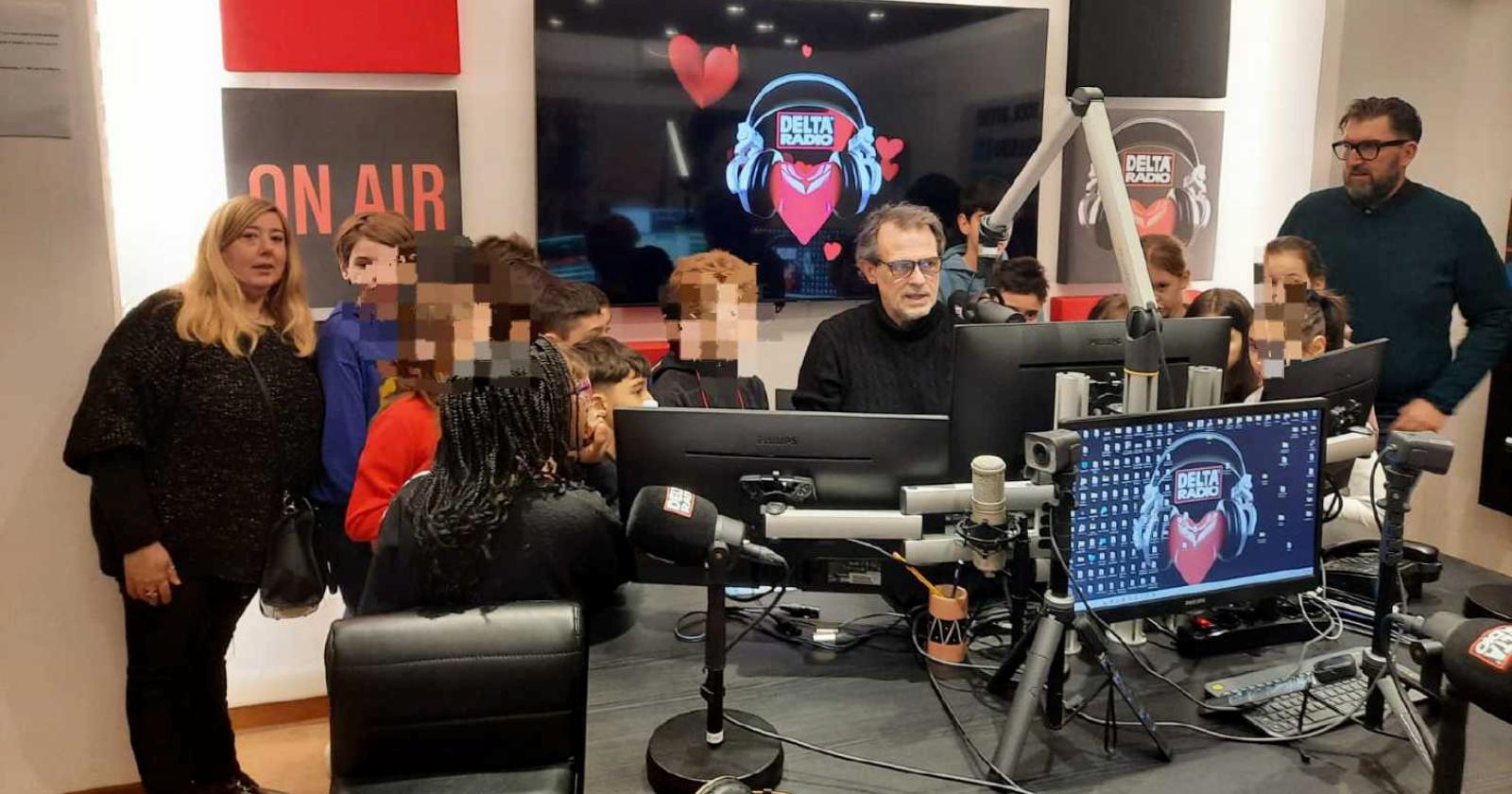 I bambini di Bosaro in redazione e municipio