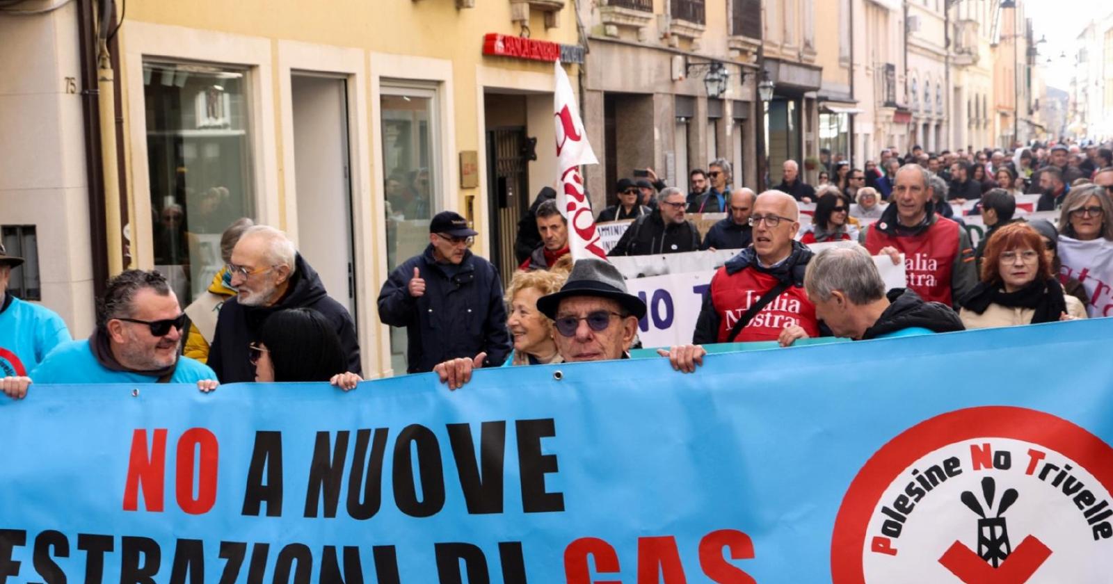 Trivellazioni, critiche a Gasparini