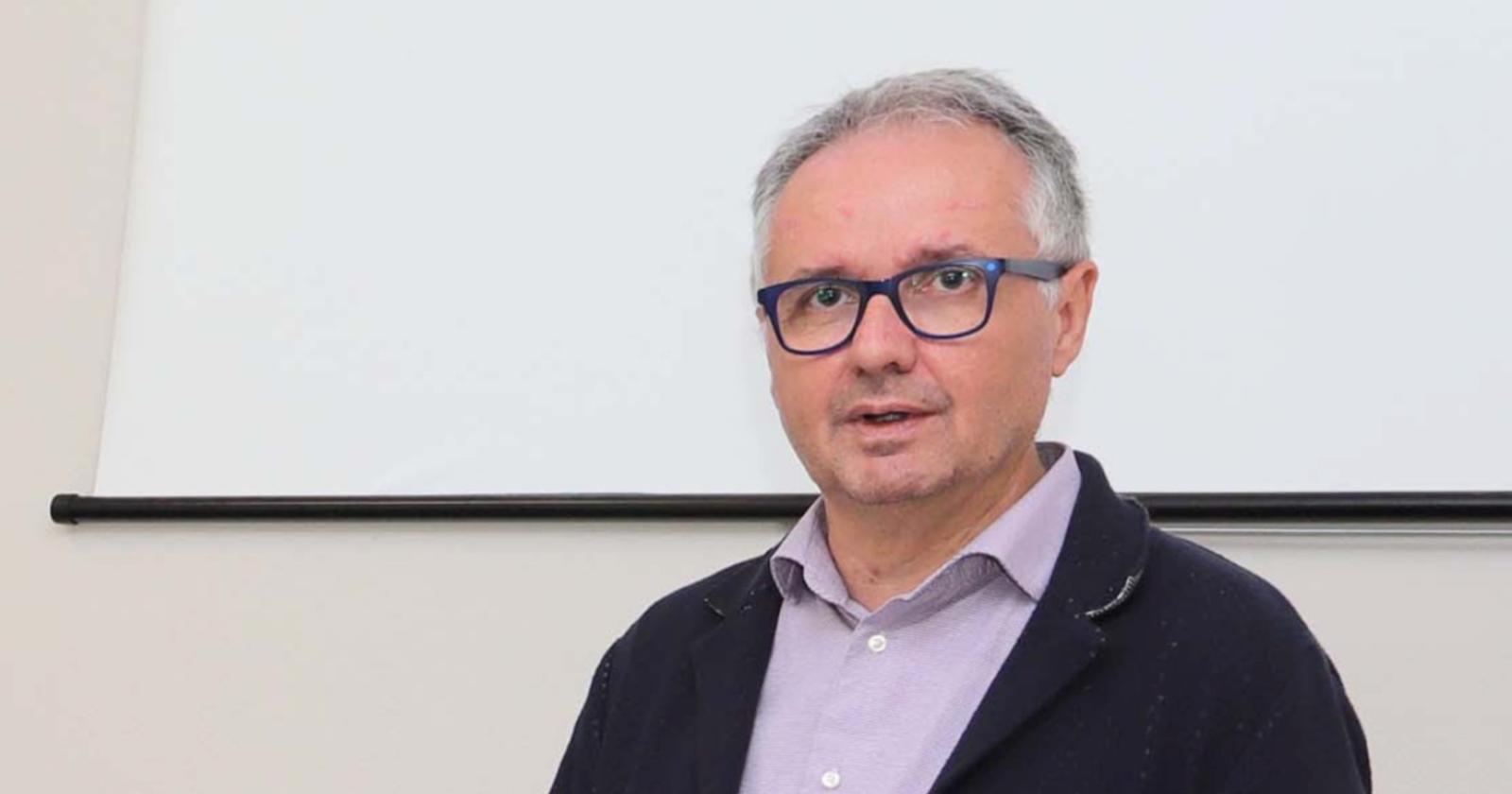 &ldquo;Par&agrave; in classe? Non accetto lezioni sulla Costituzione&rdquo;