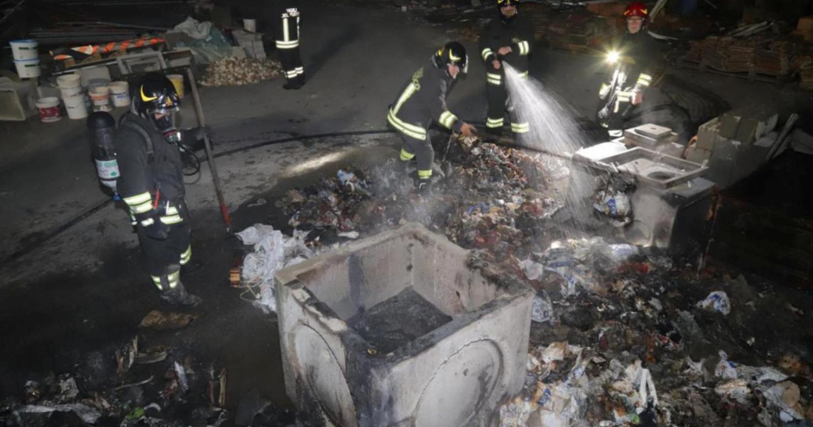 Fiamme domate alla ditta