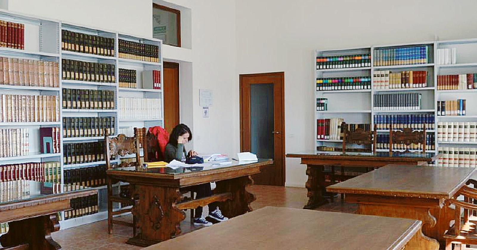 Venerd&igrave; 27 arriva il lascito in biblioteca del seminario