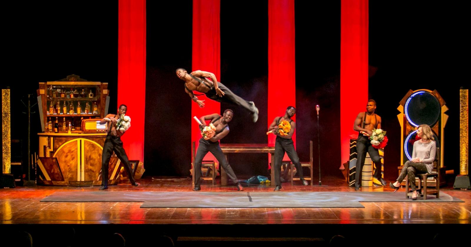 Acrobazie e gag stile Blues Brothers