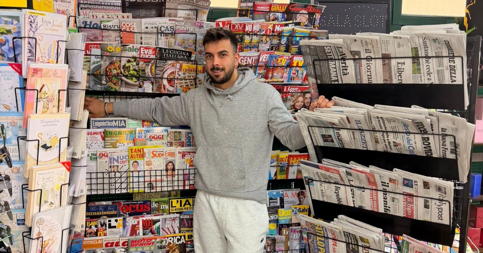 Fabio porta i giornali in paese