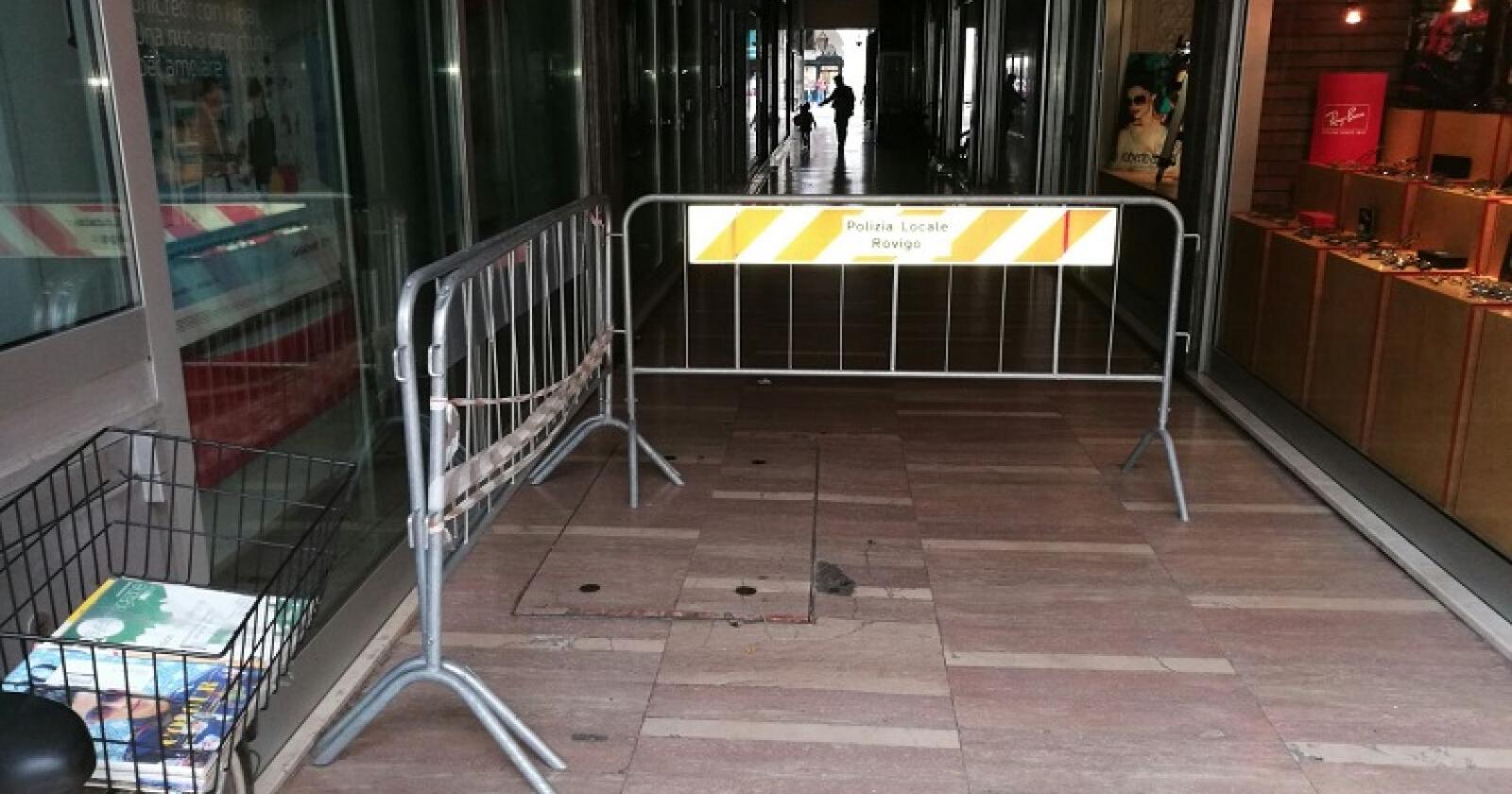 Soldi per spostare le transenne e rifare le strade