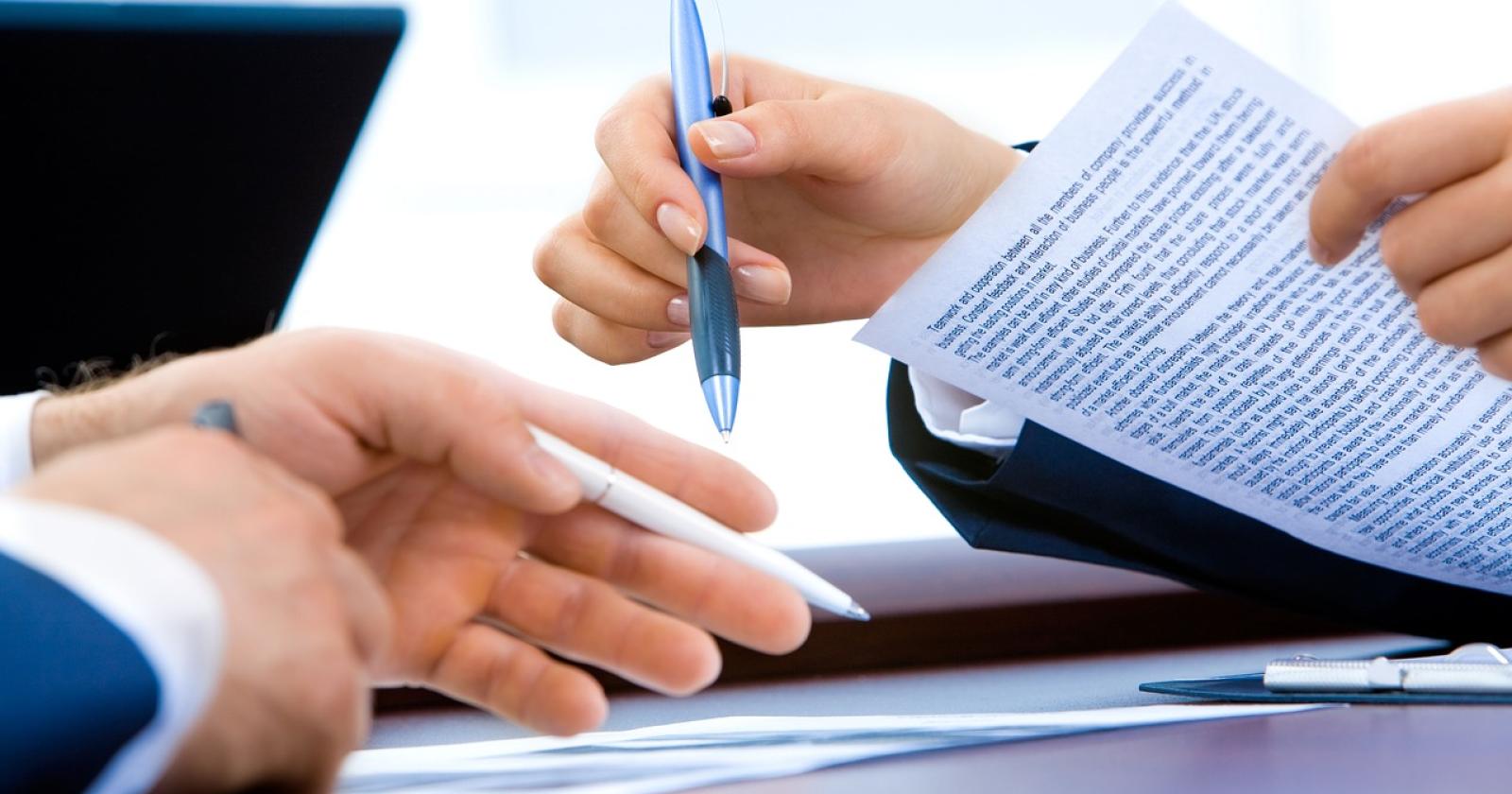 7 milioni di debiti per l'agenzia che aveva abolito l'orario di lavoro