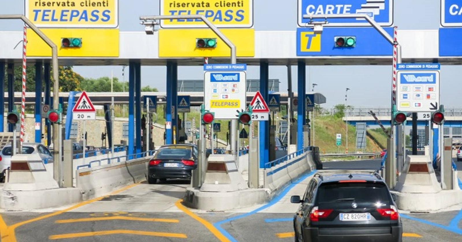 Autostrada chiusa nella notte
