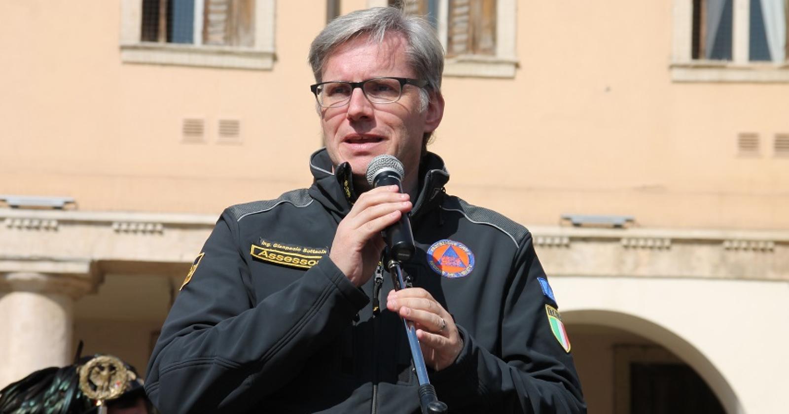 150.000 euro per i Vigili del Fuoco