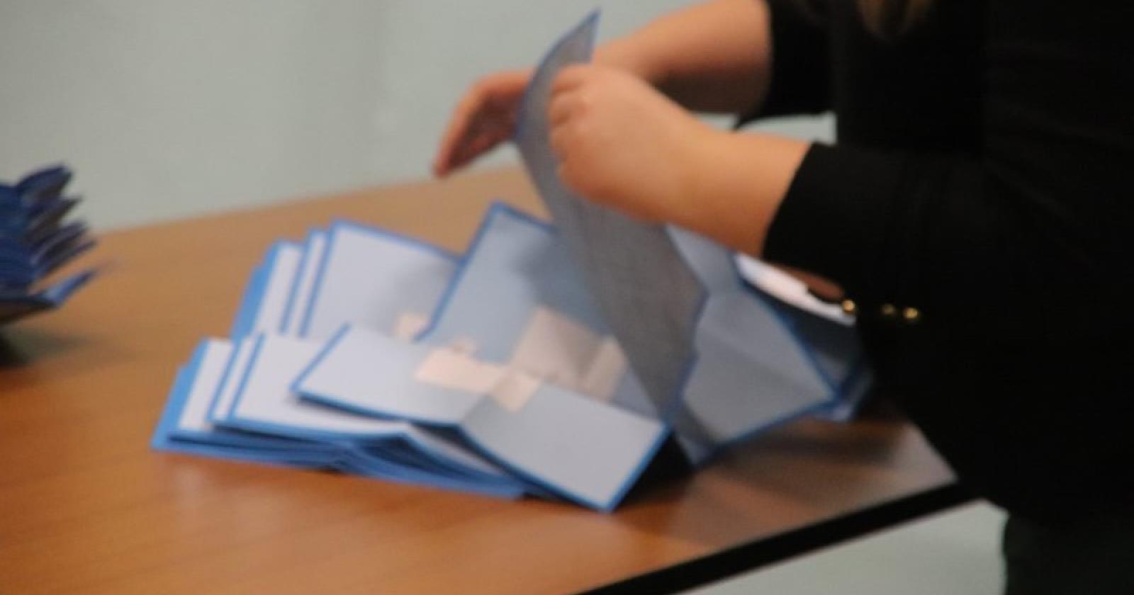 scrutinio schede referendum polesella frassinelle (8) (A scelta)