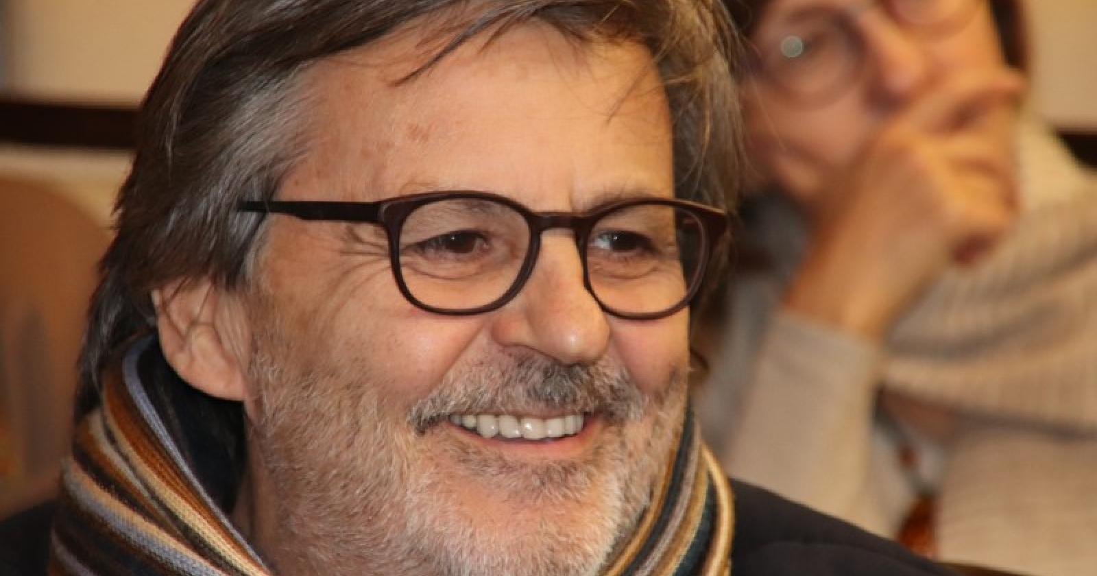 "Proviamo a diminuire il costo del posteggio, per aiutare il commercio"
