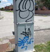 E&rsquo; caccia ai vandali del parco giochi