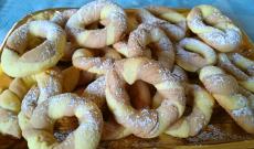 Dolci abbracci al cacao golosi ad ogni morso