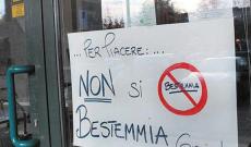 Maxi multa per chi bestemmia in strada