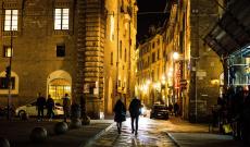 Rovigo dopo il tramonto: come la vita notturna si fonde con la cultura digitale