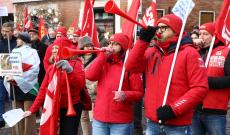 &ldquo;No alla manovra guerrafondaia&rdquo;