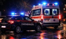 Muore nello schianto in curva