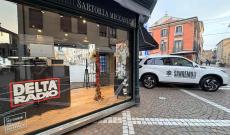 Antenne dritte sul palco dell&rsquo;Ariston