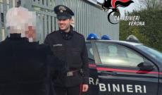 Aggrediti da un cane, salvati dal carabiniere