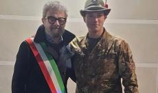 Il paese festeggia il suo alpino