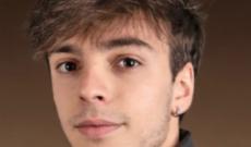 La citt&agrave; in lacrime per Pietro, 24 anni