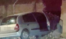 Si schianto contro il muro e lo sfonda