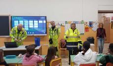 Volontari tra i banchi di scuola