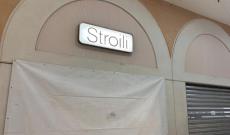 La banda dei gioielli colpisce qui