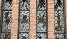 Botto nella notte, danni alla chiesa