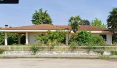 L&rsquo;azienda-universit&agrave; vende casa