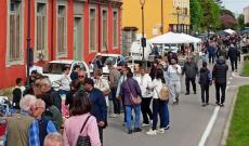 Gli hobbisti si prendono la piazza