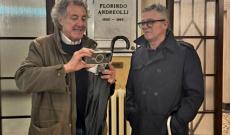 Barbareschi, selfie e omaggio