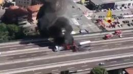Incubo a Bologna: schianto e tir in fiamme sull'A14, proprio come un anno fa