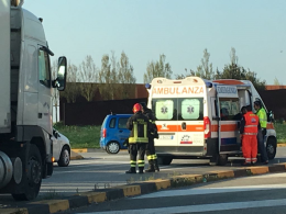Schianto in tangenziale: una bimba finisce all'ospedale