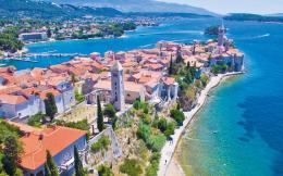 Una vacanza tra spiagge naturiste e torri medievali: Rab
