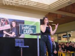 In mille fan per Federica Carta